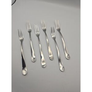 Gourmet Settings GS Set Of 6  Relish Forks Unknown Pattern 18/10